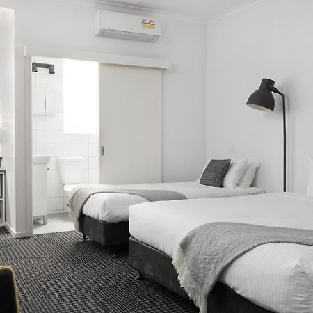 Siesta Central Apartments Сейл Екстер'єр фото