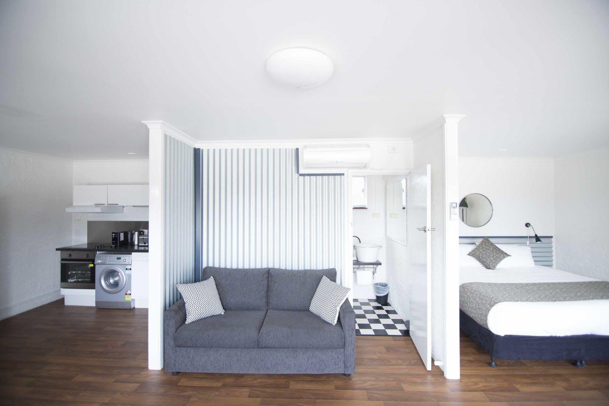 Siesta Central Apartments Сейл Екстер'єр фото