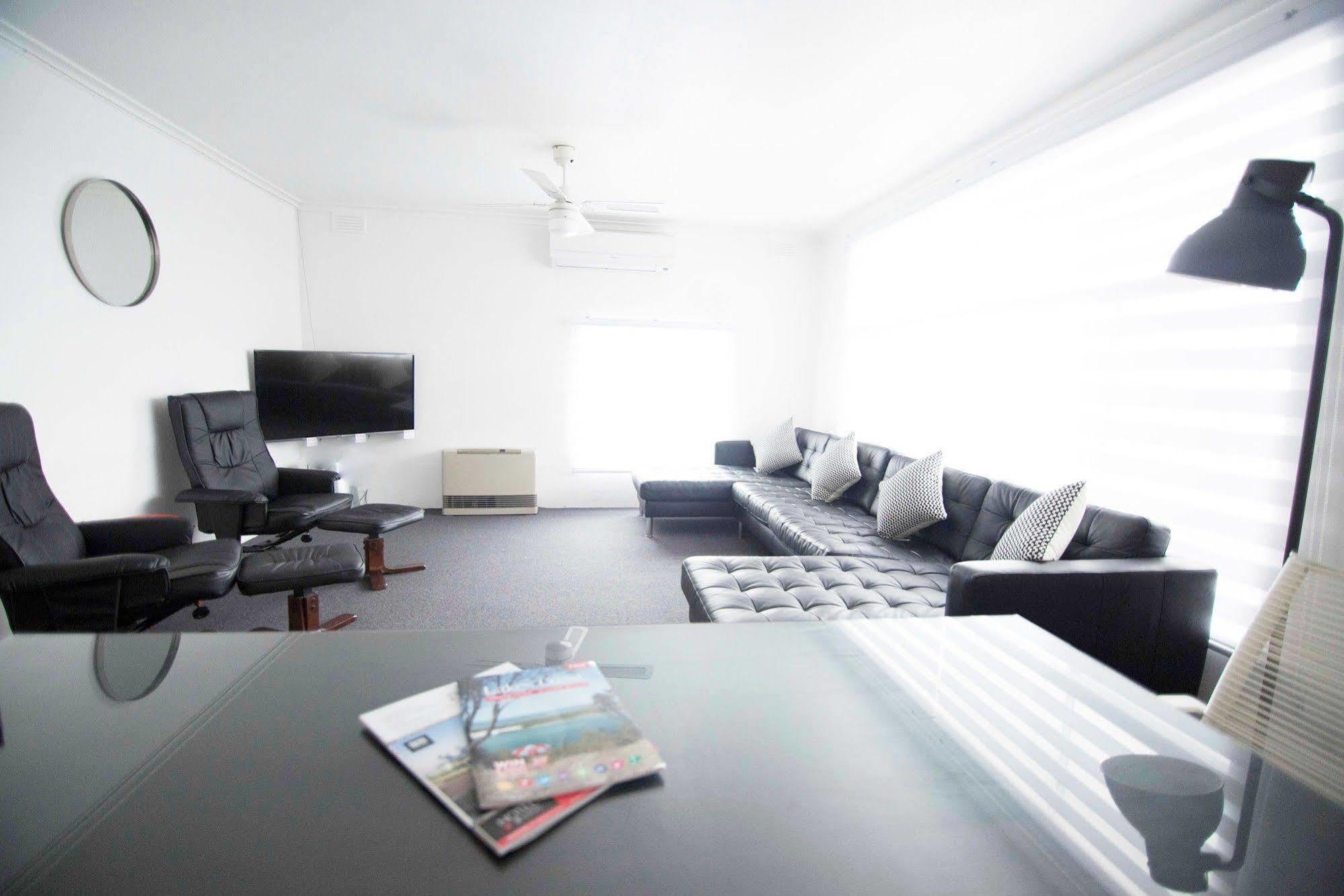 Siesta Central Apartments Сейл Екстер'єр фото