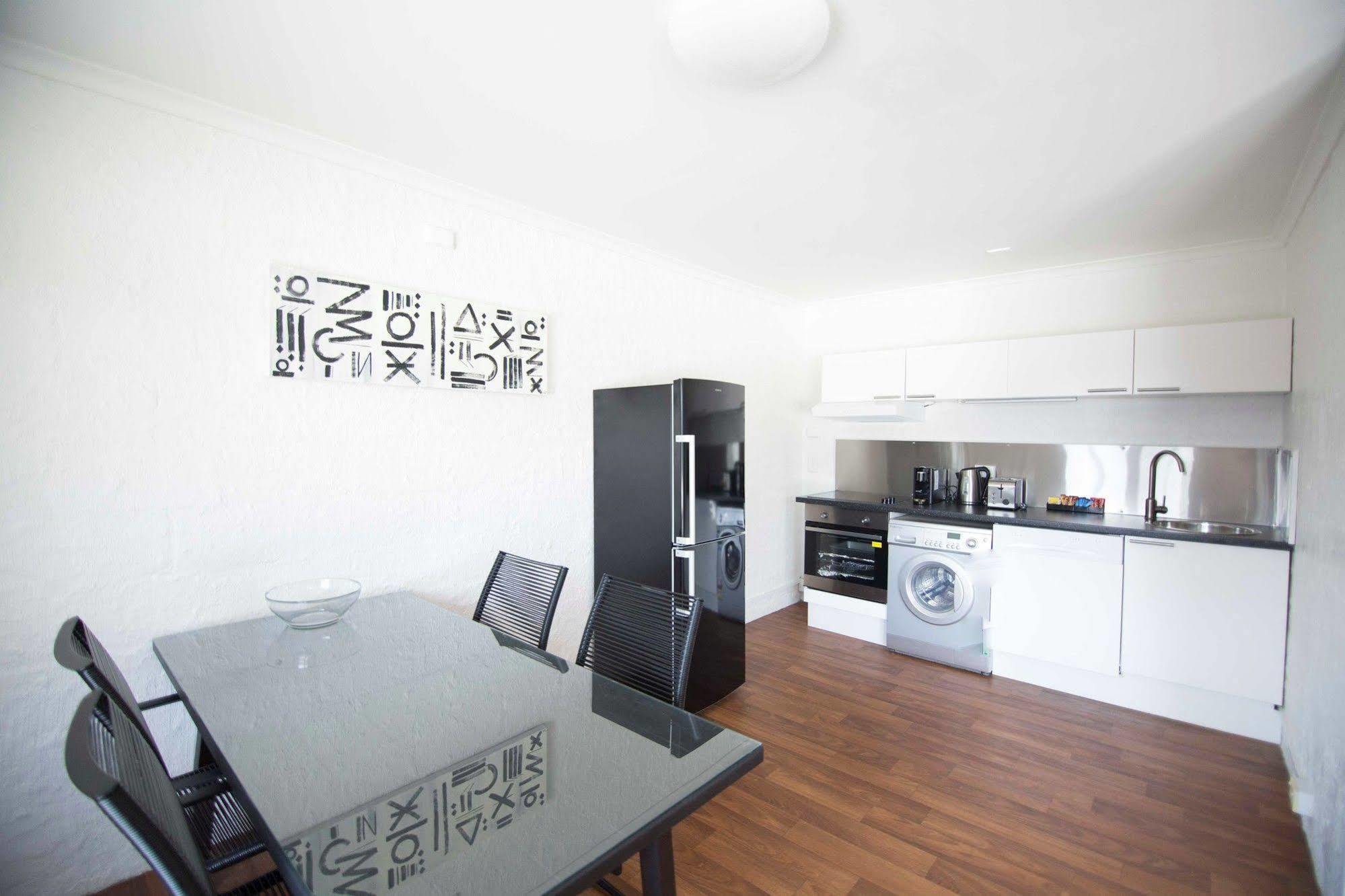 Siesta Central Apartments Сейл Екстер'єр фото
